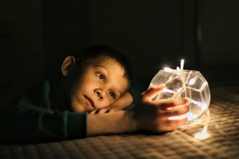 Flashlight / ***