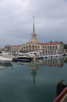 PORT / ***