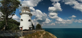 Lighthouse / ***
