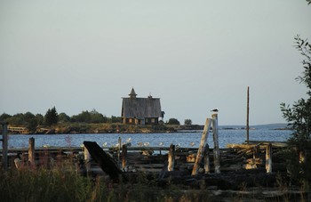 Island / ***