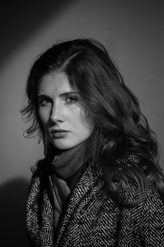 &nbsp; / portrait in the exterior