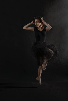 Dance / ***