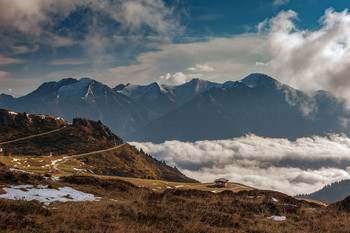 The House in the mountains. / ***