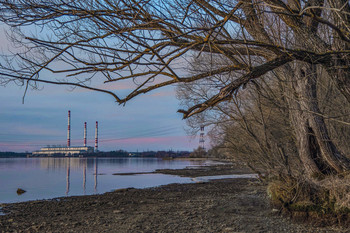 Frühlingsabend. / ***