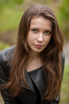 Girl / ***
