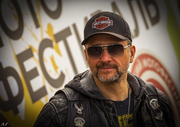 Harley-Davidson / ***