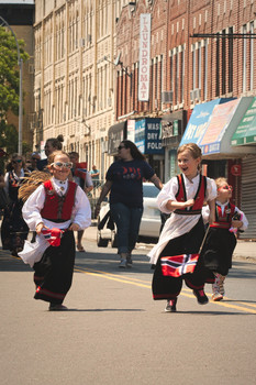 Wer ist schneller? / ***