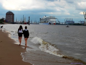 Hamburg / ***
