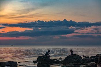 Fishing at sunset / ***