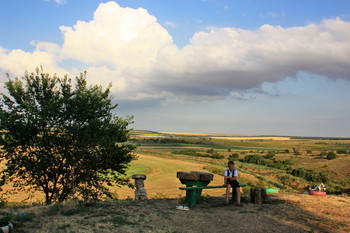 Auf dem hohen Ufer. / ***