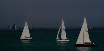 &nbsp; / Regatta auf dem Bodensee. In den Abend hinein, Regen