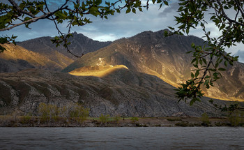June ... Evening ... Light and shadow ..... / ***