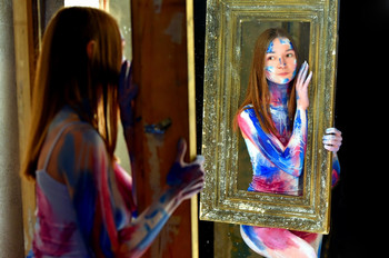 Paints / ***