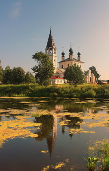 Kirche Unserer Lieben Frau der Zeichen in der Red / ***