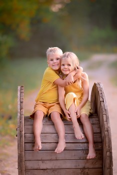 Babes / ***