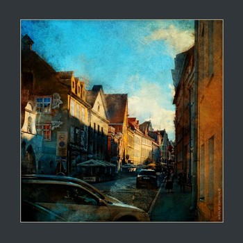 &nbsp; / music: Paul &amp; Linda McCartney - Dear Boy
https://www.youtube.com/watch?v=zPTKv26G4p4