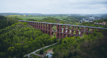  / Die Göltzschtalbrücke im Vogtland ist die größte Ziegelsteinbrücke der Welt und sieht einfach nur gigantisch aus. Hab ganz schön lange gebraucht, um mein passendes Motiv zu finden.