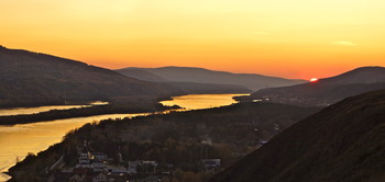 Anfang Oktober / ***