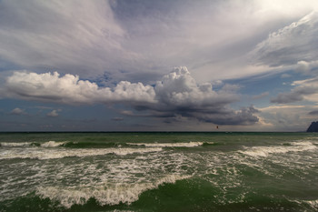 Storm ... / ***