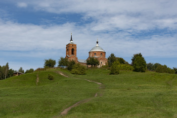 Dreifaltigkeitskirche / ***