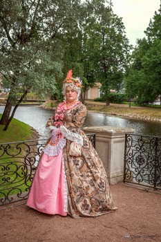 Empress / ***