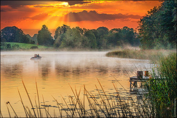 &nbsp; / Sunrise fishing