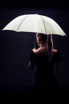 Umbrella / Many thanks to Nele!
See more at https://www.n-hantke.de/index.php/blog/bilder/studio_mit_nele