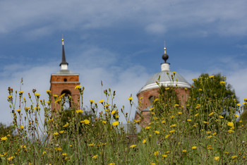Church of the Trinity / ***