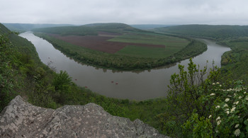 Morning on the Dniester / ***