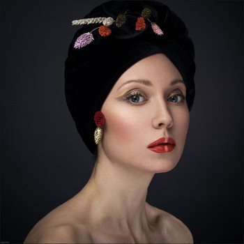  / Md: Julia Pavlovskaya
Make up & hair:Elena Farafontova