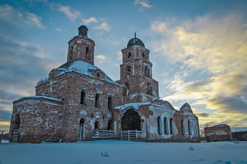 Church of Peter and Paul / ***