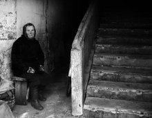 Empty House / *****