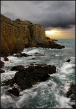 Fortress / ***