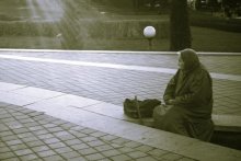 Age / ***