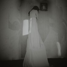 hide-and-seek / ***