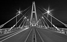 Silver Gate Bridge / ***