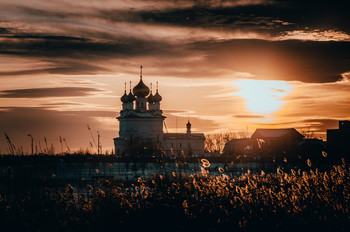 Sunset / ***