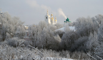 It was winter / ***