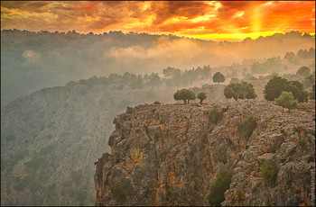 &nbsp; / Sunset mountains