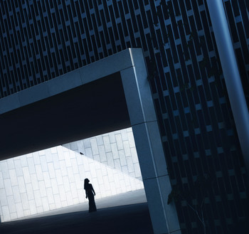 Futurism Muse / ***