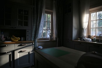 play of light / ***