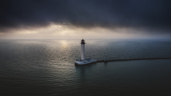 Dark Lighthouse / ***