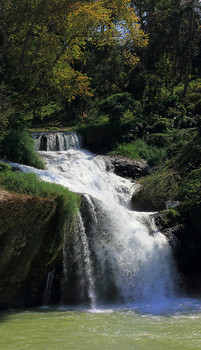 waterfall / ***