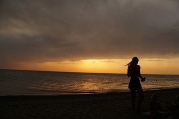 Evening at the sea / ***