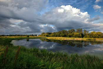 Eine Wolke / ***