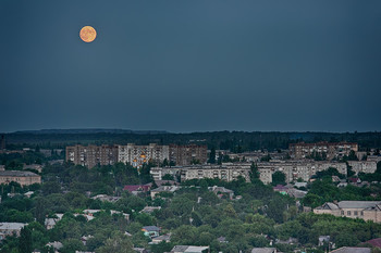 Full Moon / HDR