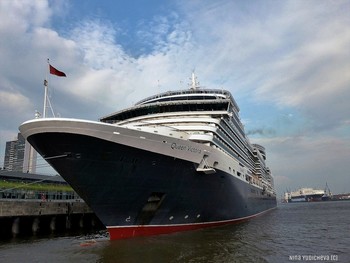 Queen Victoria / ***