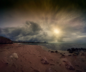 Evening at Sea / ***