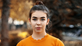 &nbsp; / ***