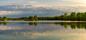 Sunset on the lake / ***